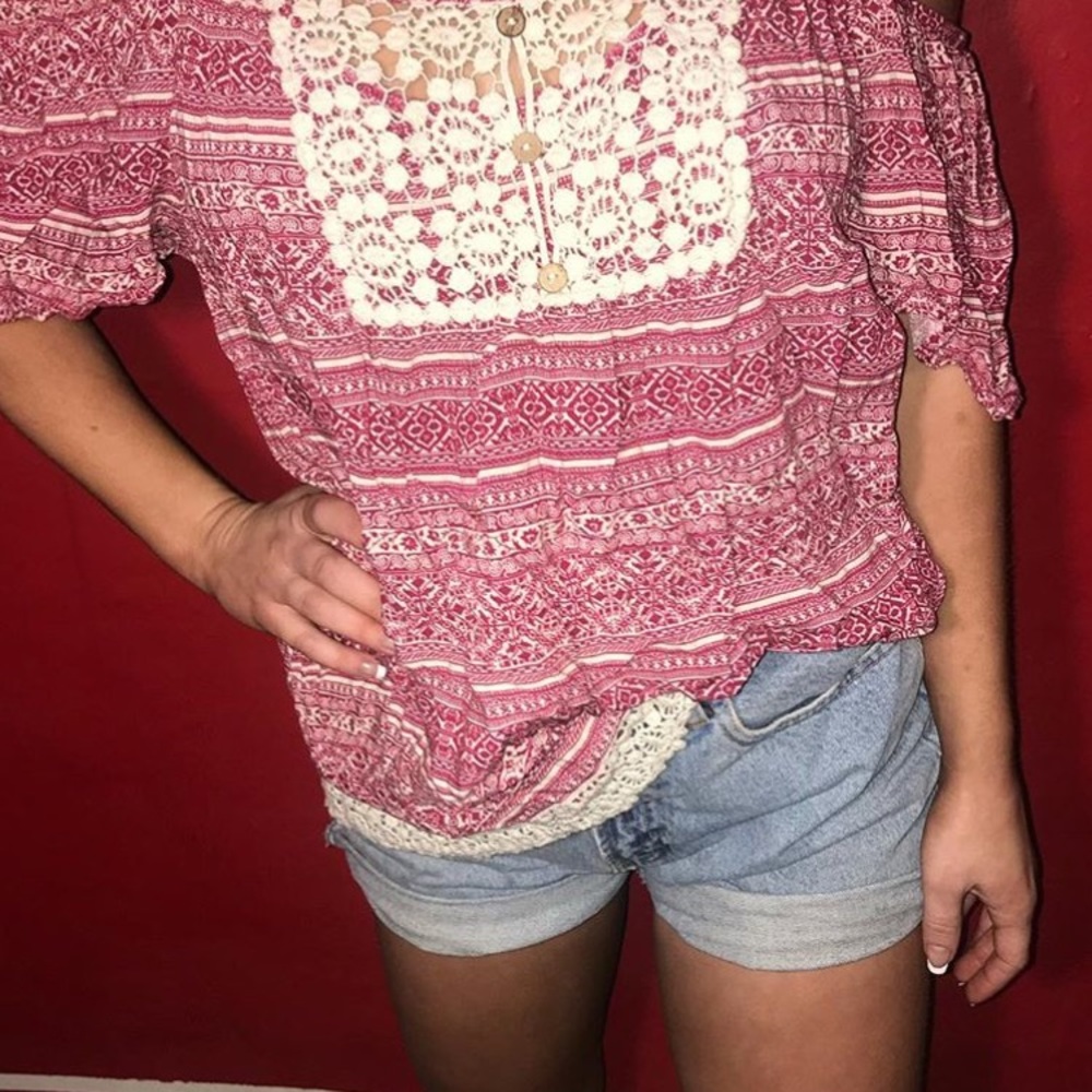 Patterned flowy shirt - Picture 4 of 5